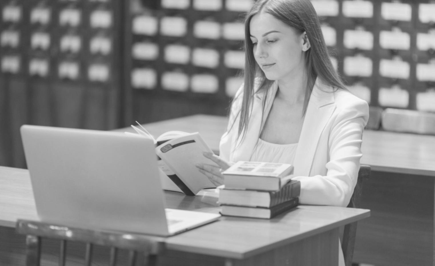 Detailarbeit und Präzision in der Finanzanalyse
